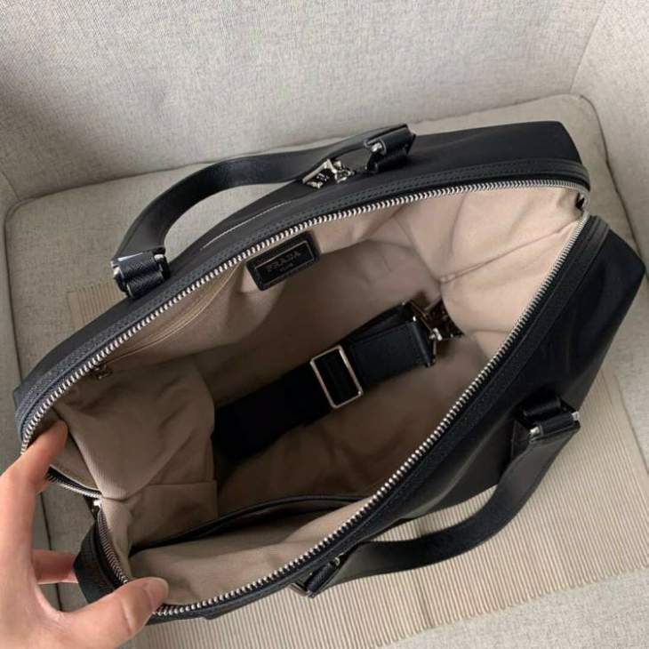 Picture of Prada Mens Bags _SKUfw167276029fw